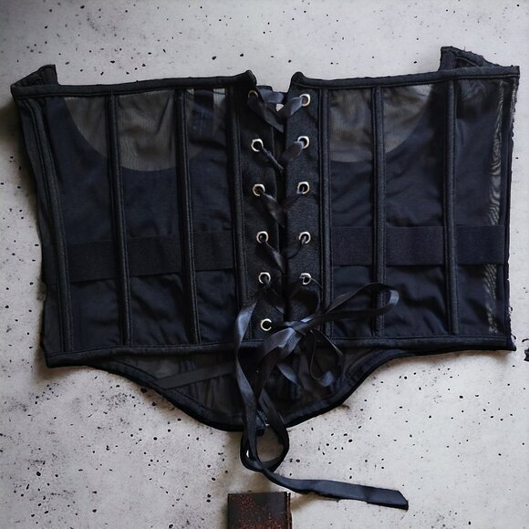 NWOT BLACK CORSETT w Tie Strings/Lace. Mesh, Under Breast Push up. - Picture 3 of 3